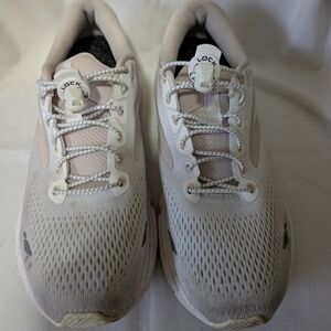 Brooks Ghost 15 White Athletic Sneakers with Lace Lock Sz 9